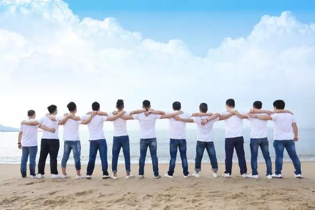 選擇企業定制文化衫什么選擇最合適，你不知道的知識?